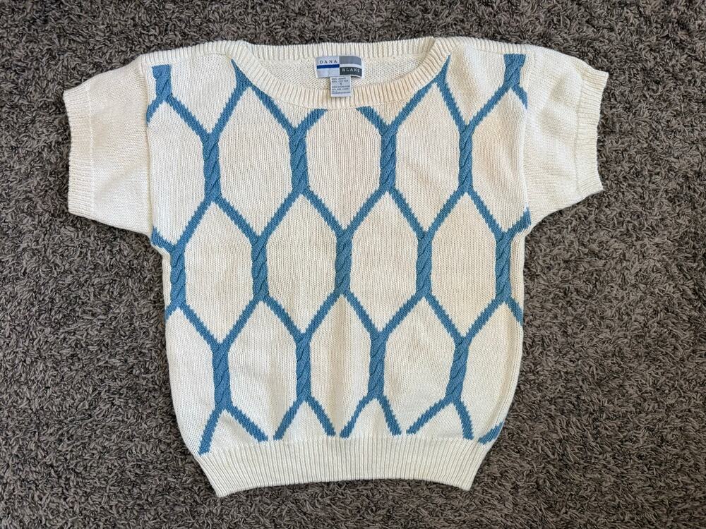 Dana Blake Vintage Cream & Blue Cable Knit Sweater Top Size Small Short Sleeve